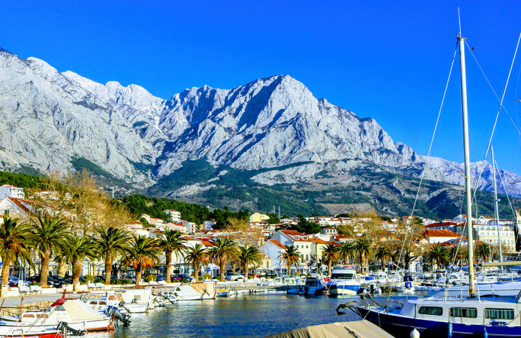 Kuhinja apartmana FUTURA